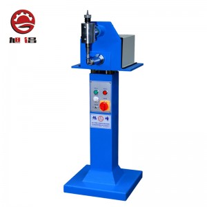 Shoe making hammering machine